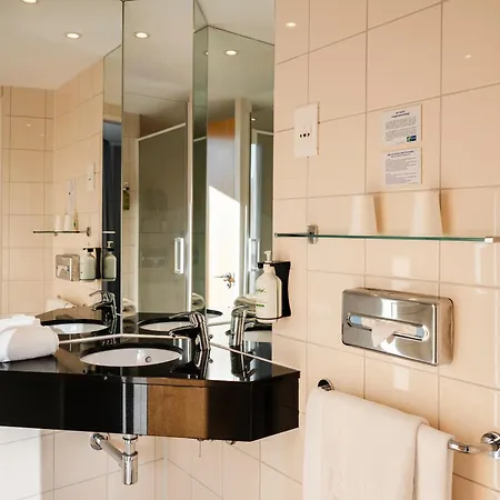 ホテル ホリデイ エクスプレス サン ナゼール