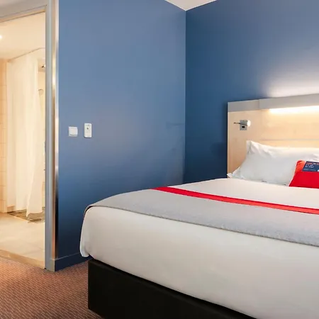 ホテル ホリデイ エクスプレス サン ナゼール サン・ナゼール