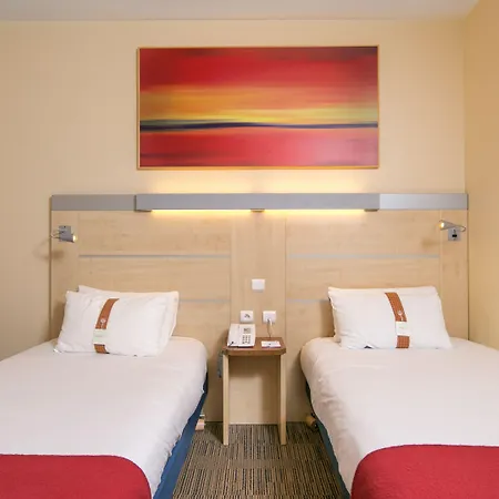 ホリデイ エクスプレス サン ナゼール 3*