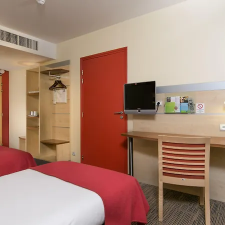 ホリデイ エクスプレス サン ナゼール 3* サン・ナゼール