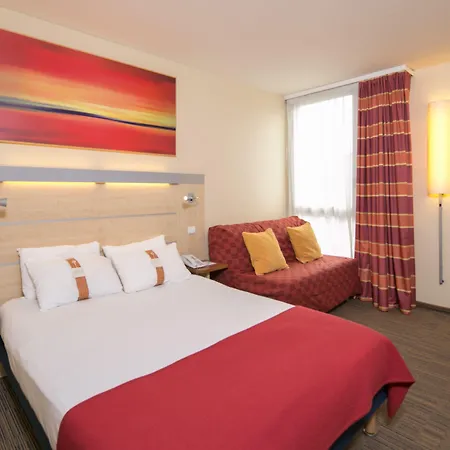 ホリデイ エクスプレス サン ナゼール 3* サン・ナゼール