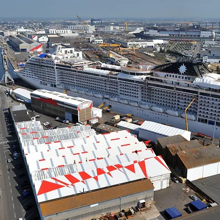 ホテル ホリデイ エクスプレス サン ナゼール サン・ナゼール