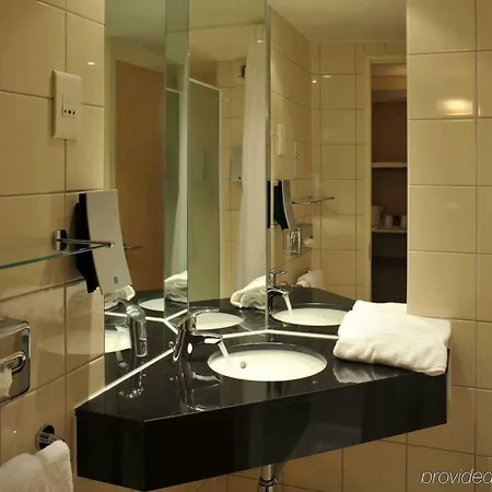 Express Saint-nazaire By Ihg