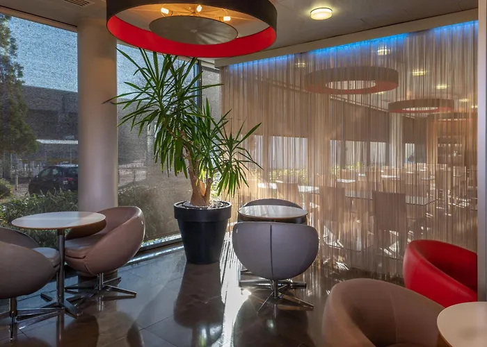 Hotel Express Saint-nazaire By Ihg