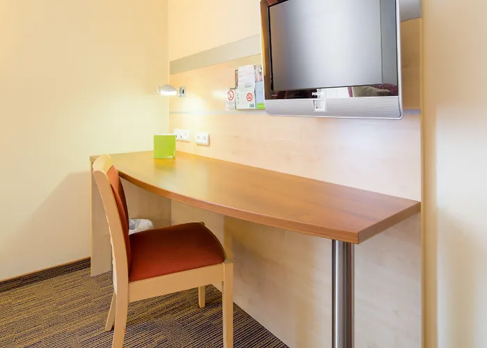 Express Saint-nazaire By Ihg Hotel 3*