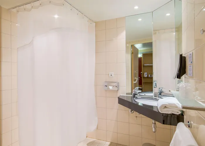 Express Saint-nazaire By Ihg Hotel 3*