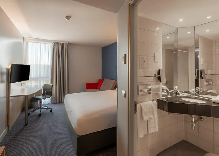 Express Saint-nazaire By Ihg 3*