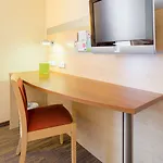 圣纳扎尔假日度假酒店 酒店 3*