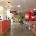 圣纳扎尔假日度假酒店 酒店 3*