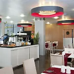 圣纳扎尔假日度假酒店
