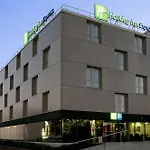 圣纳扎尔假日度假酒店 圣纳泽尔