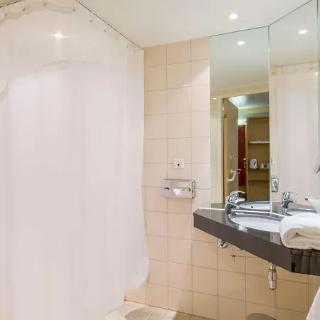 Express Saint-nazaire By Ihg Hotel 3*