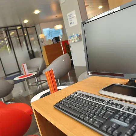 فندق Express Saint-nazaire By Ihg سان نازير