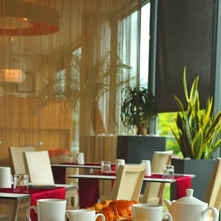 Express Saint-nazaire By Ihg Hotel